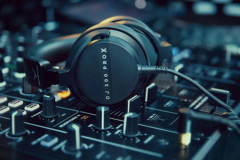Beyerdynamic vuelve al mercado DJ con los DJ 300 PRO X